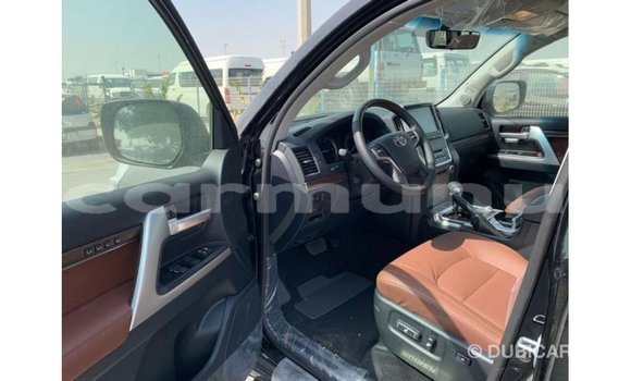 Buy Import Toyota Land Cruiser Black Car in Import - Dubai in Region of Bouenza Buy Import Toyota Land Cruiser Black Car in Import - Dubai in Region of Bouenza