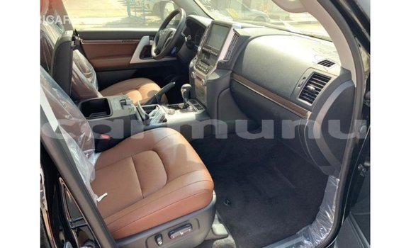 Buy Import Toyota Land Cruiser Black Car in Import - Dubai in Region of Bouenza Buy Import Toyota Land Cruiser Black Car in Import - Dubai in Region of Bouenza