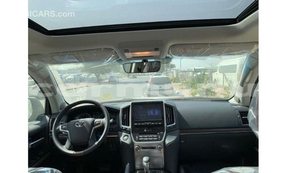 Buy Import Toyota Land Cruiser Black Car in Import - Dubai in Region of Bouenza Buy Import Toyota Land Cruiser Black Car in Import - Dubai in Region of Bouenza