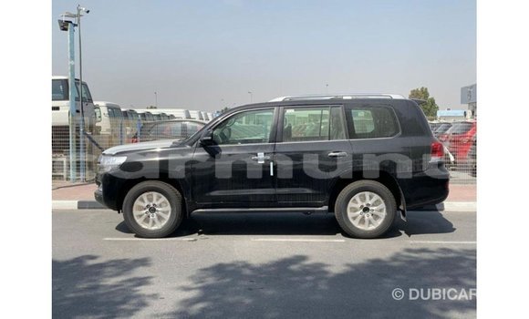 Buy Import Toyota Land Cruiser Black Car in Import - Dubai in Region of Bouenza Buy Import Toyota Land Cruiser Black Car in Import - Dubai in Region of Bouenza