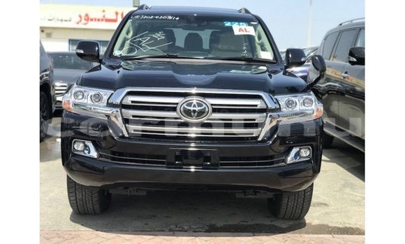 Buy Import Toyota Land Cruiser Black Car in Import - Dubai in Region of Bouenza Buy Import Toyota Land Cruiser Black Car in Import - Dubai in Region of Bouenza