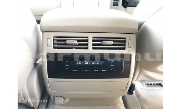 Buy Import Toyota Land Cruiser Black Car in Import - Dubai in Region of Bouenza Buy Import Toyota Land Cruiser Black Car in Import - Dubai in Region of Bouenza