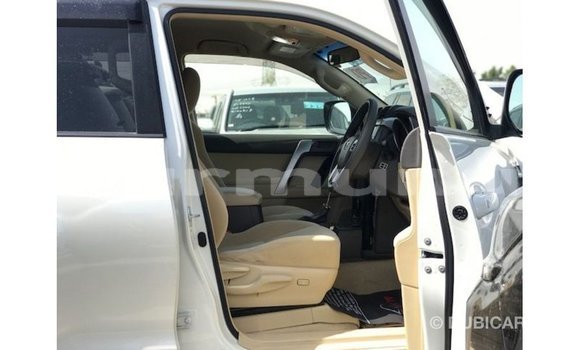 Acheter Import Voiture Toyota Prado Blanc à Import - Dubai, Région de la Bouenza Acheter Import Voiture Toyota Prado Blanc à Import - Dubai, Région de la Bouenza
