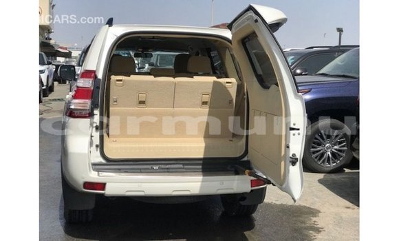 Acheter Import Voiture Toyota Prado Blanc à Import - Dubai, Région de la Bouenza Acheter Import Voiture Toyota Prado Blanc à Import - Dubai, Région de la Bouenza