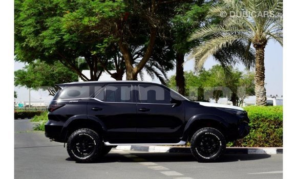 Acheter Import Voiture Toyota Fortuner Noir à Import - Dubai, Région de la Bouenza Acheter Import Voiture Toyota Fortuner Noir à Import - Dubai, Région de la Bouenza