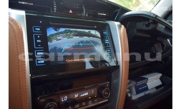 Acheter Import Voiture Toyota Fortuner Noir à Import - Dubai, Région de la Bouenza Acheter Import Voiture Toyota Fortuner Noir à Import - Dubai, Région de la Bouenza