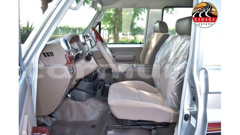 Big with watermark toyota land cruiser region of bouenza import dubai 3664