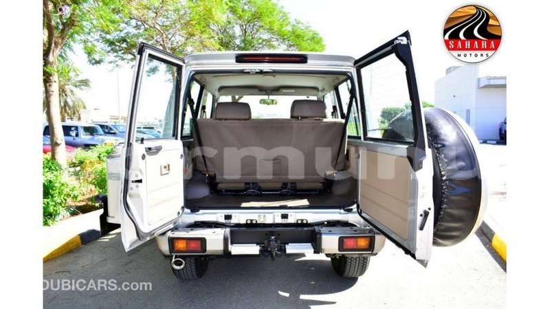 Big with watermark toyota land cruiser region of bouenza import dubai 3664