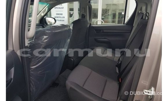 Acheter Import Voiture Toyota Hilux Marron à Import - Dubai, Région de la Bouenza Acheter Import Voiture Toyota Hilux Marron à Import - Dubai, Région de la Bouenza
