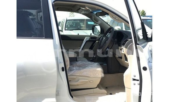 Acheter Import Voiture Toyota Prado Blanc à Import - Dubai, Région de la Bouenza Acheter Import Voiture Toyota Prado Blanc à Import - Dubai, Région de la Bouenza