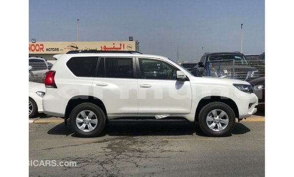 Acheter Import Voiture Toyota Prado Blanc à Import - Dubai, Région de la Bouenza Acheter Import Voiture Toyota Prado Blanc à Import - Dubai, Région de la Bouenza