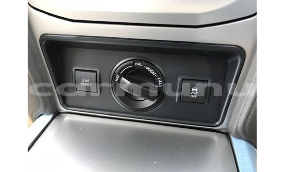 Acheter Import Voiture Toyota Prado Blanc à Import - Dubai, Région de la Bouenza Acheter Import Voiture Toyota Prado Blanc à Import - Dubai, Région de la Bouenza