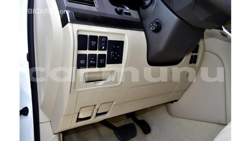 Big with watermark toyota land cruiser region of bouenza import dubai 3678