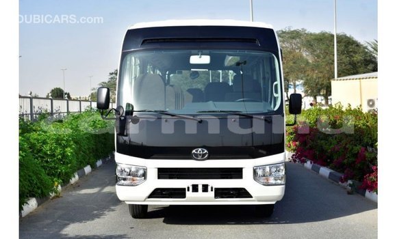 Acheter Import Voiture Toyota Coaster Blanc à Import - Dubai, Région de la Bouenza Acheter Import Voiture Toyota Coaster Blanc à Import - Dubai, Région de la Bouenza