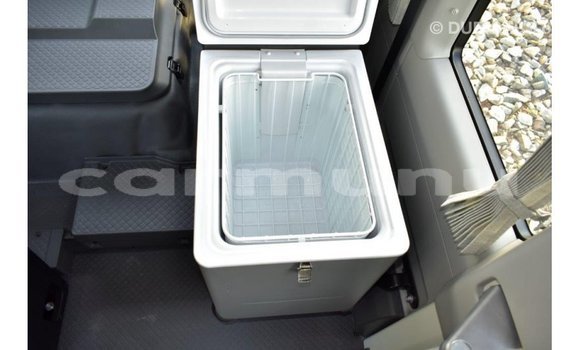 Acheter Import Voiture Toyota Coaster Blanc à Import - Dubai, Région de la Bouenza Acheter Import Voiture Toyota Coaster Blanc à Import - Dubai, Région de la Bouenza