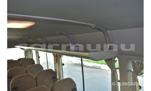 Acheter Import Voiture Toyota Coaster Blanc à Import - Dubai, Région de la Bouenza Acheter Import Voiture Toyota Coaster Blanc à Import - Dubai, Région de la Bouenza