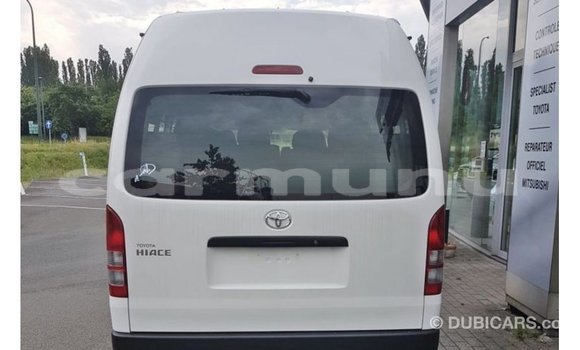Buy Import Toyota Hiace White Car in Import - Dubai in Region of Bouenza Buy Import Toyota Hiace White Car in Import - Dubai in Region of Bouenza