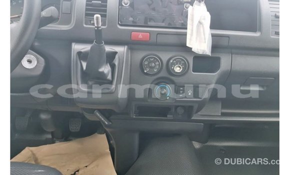 Buy Import Toyota Hiace White Car in Import - Dubai in Region of Bouenza Buy Import Toyota Hiace White Car in Import - Dubai in Region of Bouenza