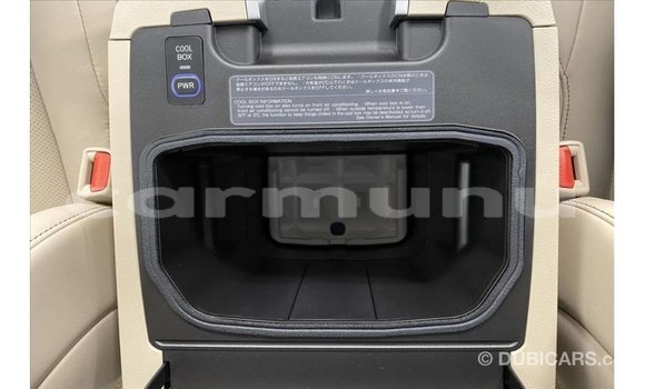 Buy Import Toyota Land Cruiser White Car in Import - Dubai in Region of Bouenza Buy Import Toyota Land Cruiser White Car in Import - Dubai in Region of Bouenza