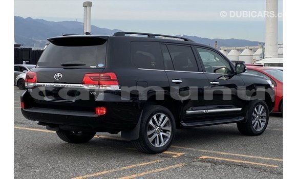 Buy Import Toyota Land Cruiser Black Car in Import - Dubai in Region of Bouenza Buy Import Toyota Land Cruiser Black Car in Import - Dubai in Region of Bouenza