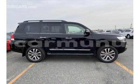Buy Import Toyota Land Cruiser Black Car in Import - Dubai in Region of Bouenza Buy Import Toyota Land Cruiser Black Car in Import - Dubai in Region of Bouenza