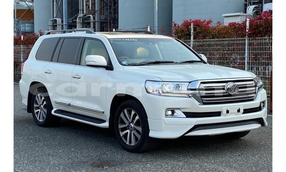 Buy Import Toyota Land Cruiser White Car in Import - Dubai in Region of Bouenza Buy Import Toyota Land Cruiser White Car in Import - Dubai in Region of Bouenza
