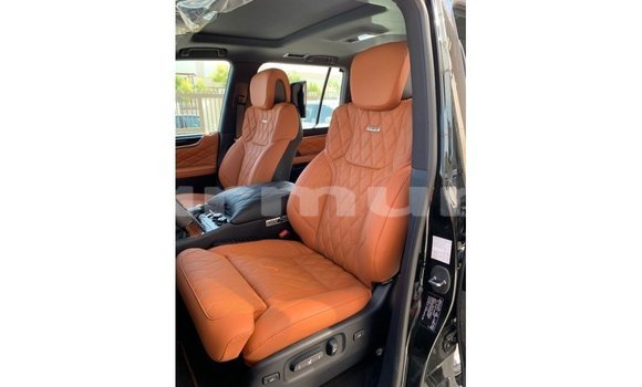 Acheter Import Voiture Lexus LX Noir à Import - Dubai, Région de la Bouenza Acheter Import Voiture Lexus LX Noir à Import - Dubai, Région de la Bouenza