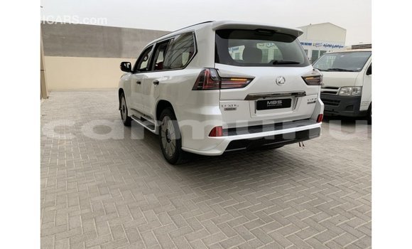 Acheter Import Voiture Lexus LX Blanc à Import - Dubai, Région de la Bouenza Acheter Import Voiture Lexus LX Blanc à Import - Dubai, Région de la Bouenza