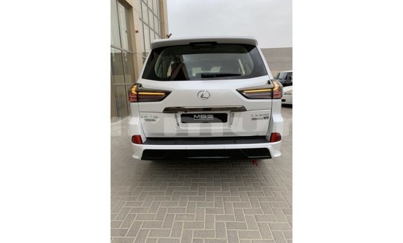 Acheter Import Voiture Lexus LX Blanc à Import - Dubai, Région de la Bouenza Acheter Import Voiture Lexus LX Blanc à Import - Dubai, Région de la Bouenza