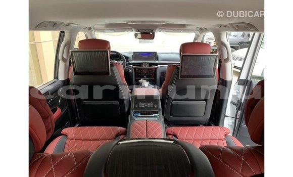 Acheter Import Voiture Lexus LX Blanc à Import - Dubai, Région de la Bouenza Acheter Import Voiture Lexus LX Blanc à Import - Dubai, Région de la Bouenza