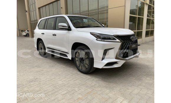Acheter Import Voiture Lexus LX Blanc à Import - Dubai, Région de la Bouenza Acheter Import Voiture Lexus LX Blanc à Import - Dubai, Région de la Bouenza