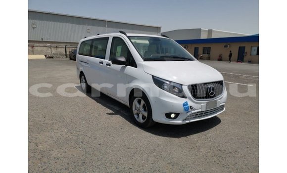 Buy Import Mercedes-Benz Vito White Car in Import - Dubai in Region of Bouenza Buy Import Mercedes-Benz Vito White Car in Import - Dubai in Region of Bouenza