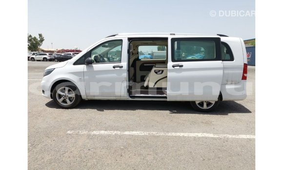 Buy Import Mercedes-Benz Vito White Car in Import - Dubai in Region of Bouenza Buy Import Mercedes-Benz Vito White Car in Import - Dubai in Region of Bouenza