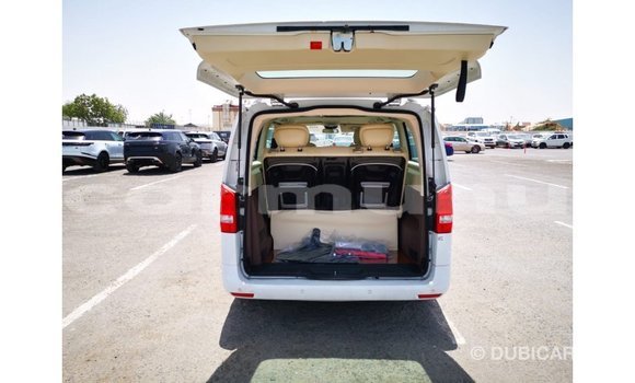 Buy Import Mercedes-Benz Vito White Car in Import - Dubai in Region of Bouenza Buy Import Mercedes-Benz Vito White Car in Import - Dubai in Region of Bouenza