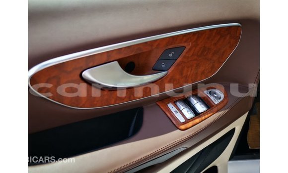 Buy Import Mercedes-Benz Vito White Car in Import - Dubai in Region of Bouenza Buy Import Mercedes-Benz Vito White Car in Import - Dubai in Region of Bouenza