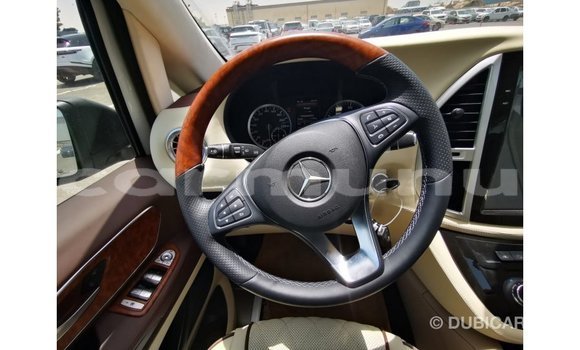 Buy Import Mercedes-Benz Vito White Car in Import - Dubai in Region of Bouenza Buy Import Mercedes-Benz Vito White Car in Import - Dubai in Region of Bouenza