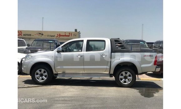 Buy Import Toyota Hilux Other Car in Import - Dubai in Region of Bouenza Buy Import Toyota Hilux Other Car in Import - Dubai in Region of Bouenza