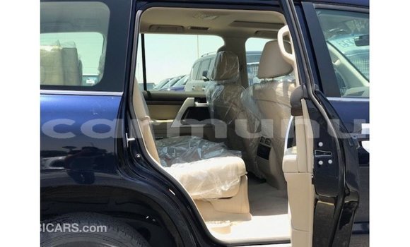 Buy Import Toyota Land Cruiser Blue Car in Import - Dubai in Region of Bouenza Buy Import Toyota Land Cruiser Blue Car in Import - Dubai in Region of Bouenza