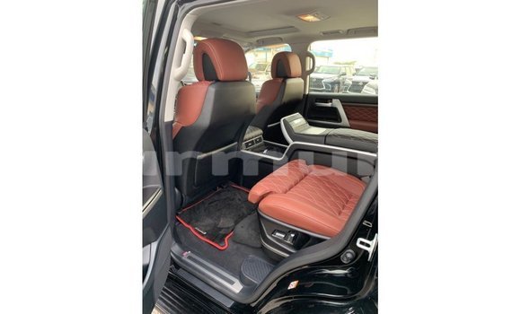 Buy Import Toyota Land Cruiser Black Car in Import - Dubai in Region of Bouenza Buy Import Toyota Land Cruiser Black Car in Import - Dubai in Region of Bouenza