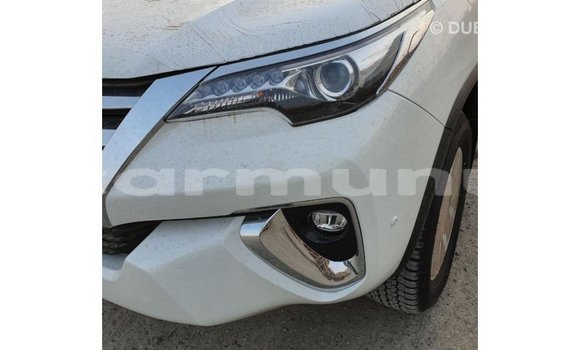 Buy Import Toyota Fortuner White Car in Import - Dubai in Region of Bouenza Buy Import Toyota Fortuner White Car in Import - Dubai in Region of Bouenza