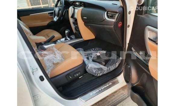 Buy Import Toyota Fortuner White Car in Import - Dubai in Region of Bouenza Buy Import Toyota Fortuner White Car in Import - Dubai in Region of Bouenza