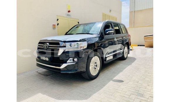 Buy Import Toyota Land Cruiser Black Car in Import - Dubai in Region of Bouenza Buy Import Toyota Land Cruiser Black Car in Import - Dubai in Region of Bouenza