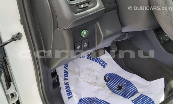 Buy Import Honda C White Bike in Import - Dubai in Region of Bouenza Buy Import Honda C White Bike in Import - Dubai in Region of Bouenza