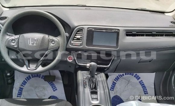 Buy Import Honda C White Bike in Import - Dubai in Region of Bouenza Buy Import Honda C White Bike in Import - Dubai in Region of Bouenza