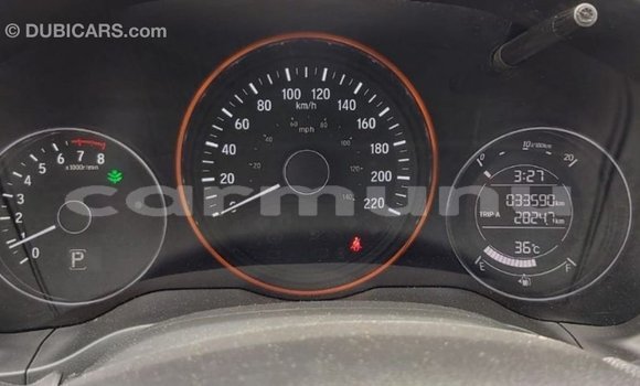 Buy Import Honda C White Bike in Import - Dubai in Region of Bouenza Buy Import Honda C White Bike in Import - Dubai in Region of Bouenza