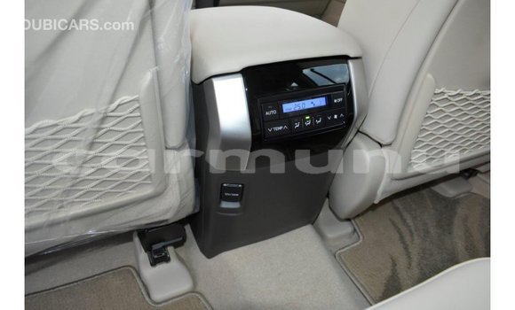 Acheter Import Voiture Toyota Prado Blanc à Import - Dubai, Région de la Bouenza Acheter Import Voiture Toyota Prado Blanc à Import - Dubai, Région de la Bouenza