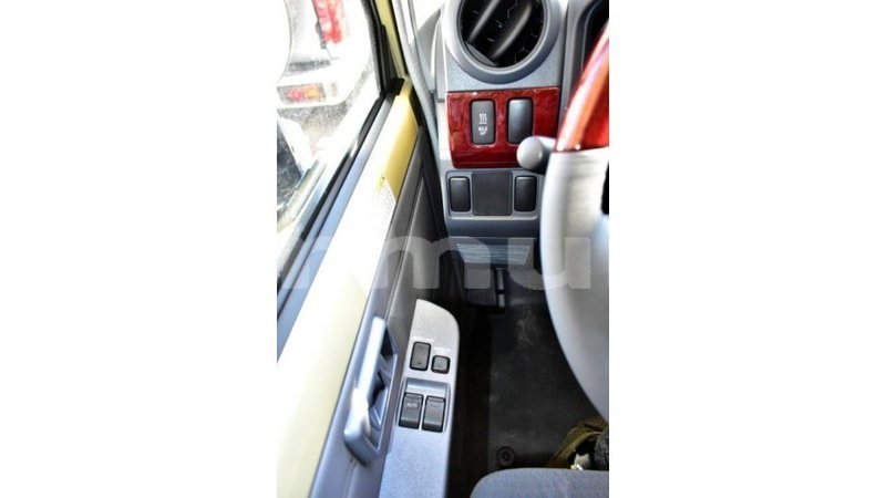 Big with watermark toyota land cruiser region of bouenza import dubai 3734