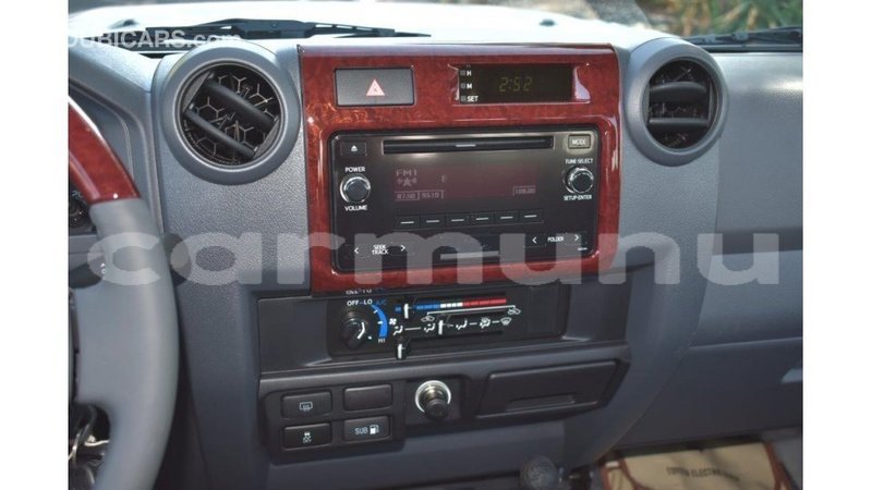 Big with watermark toyota land cruiser region of bouenza import dubai 3734