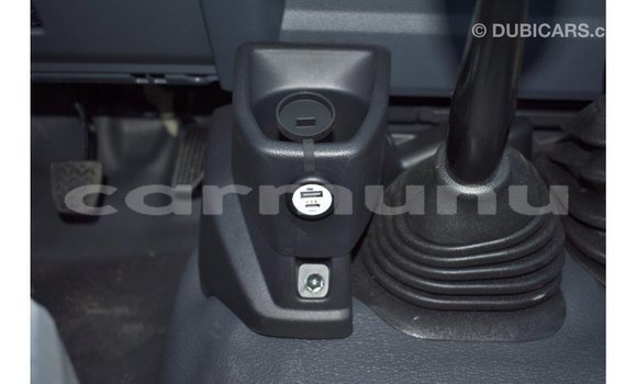 Acheter Import Voiture Toyota Land Cruiser Beige à Import - Dubai, Région de la Bouenza Acheter Import Voiture Toyota Land Cruiser Beige à Import - Dubai, Région de la Bouenza