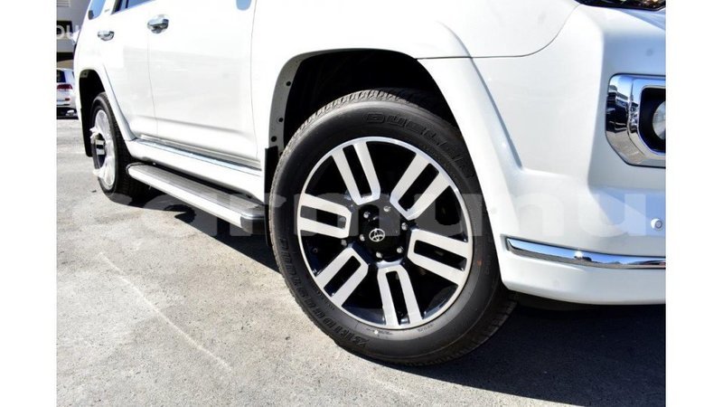 Big with watermark toyota hiace region of bouenza import dubai 3735